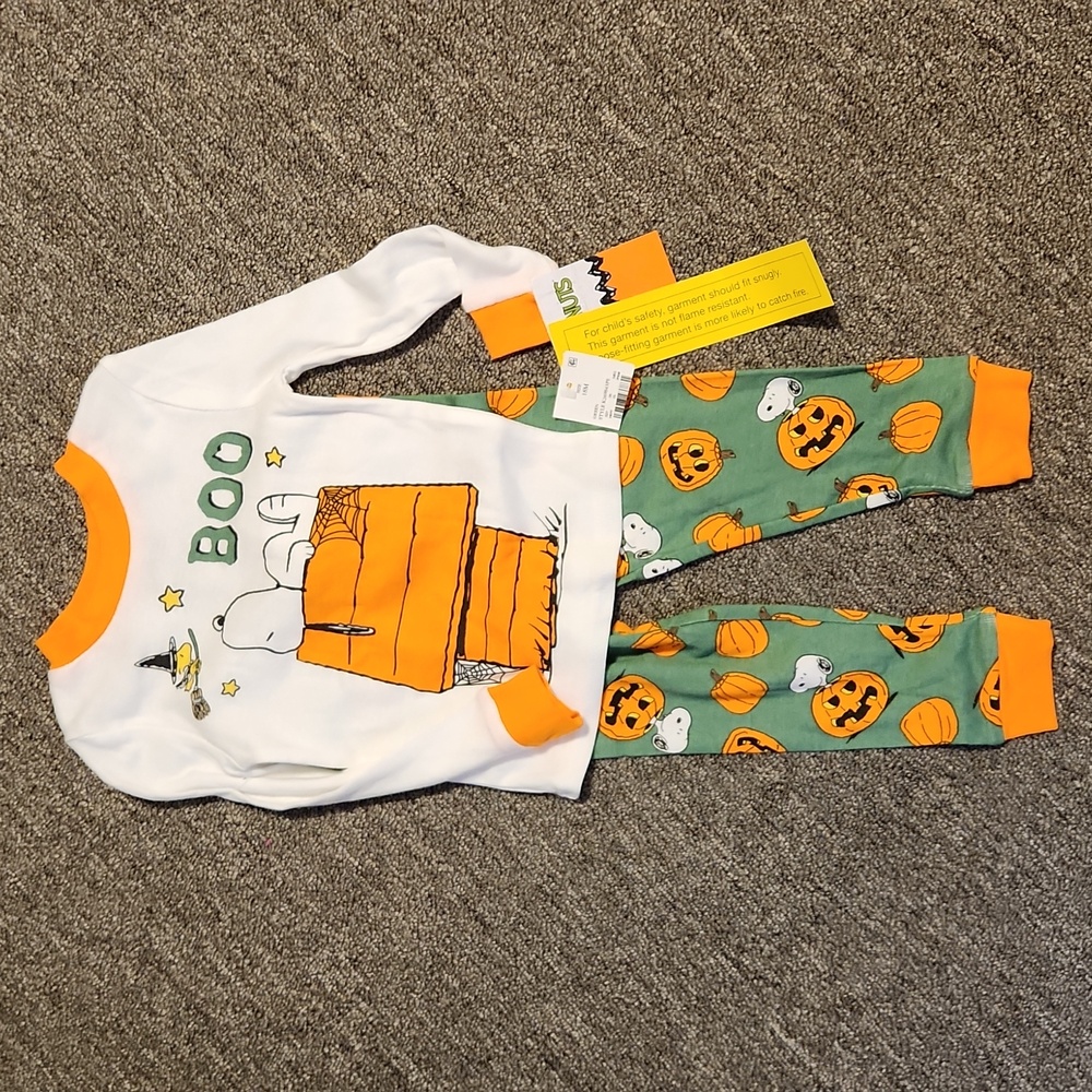 Peanuts Snoopy Halloween Pajamas